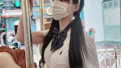 청순하게 생겼는데 색기 있음